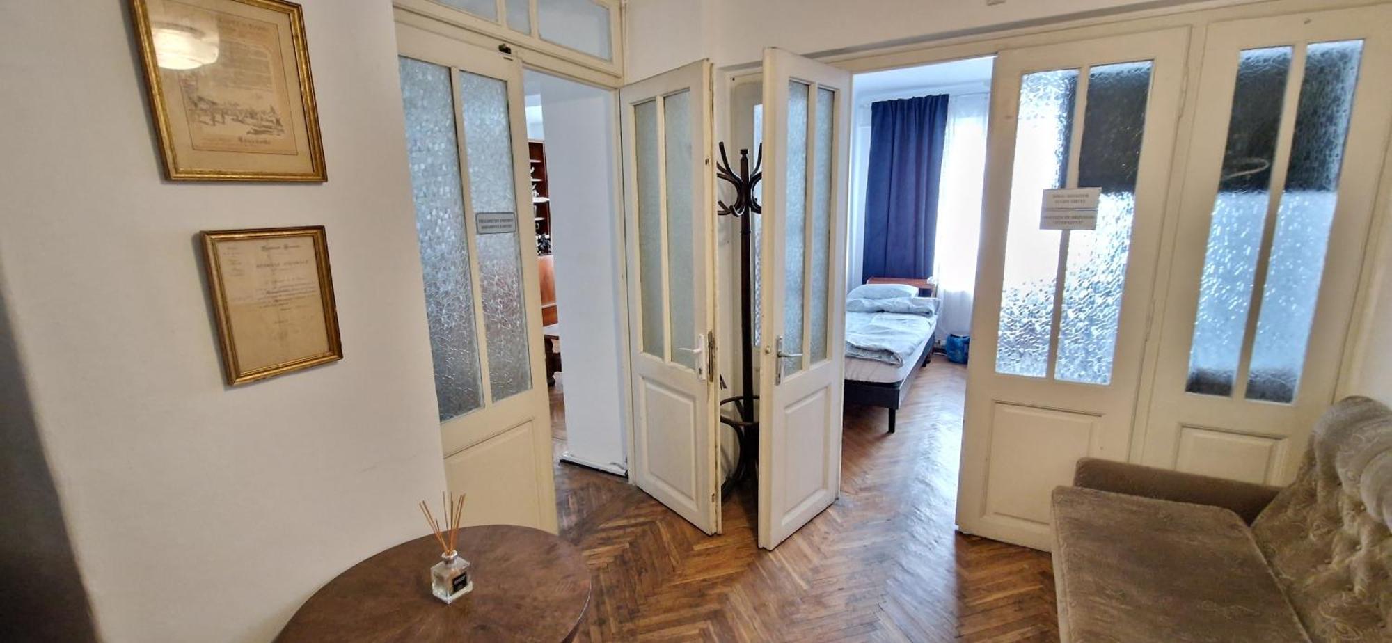 Domum - The Comunist Apartment Bucharest Luaran gambar